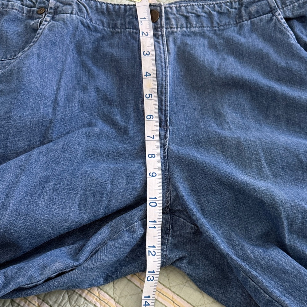 Woolrich Blue Denim Cargo Capris women’s size 14 - Picture 6 of 8